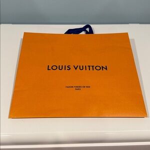 Louis Vuitton 16 x 13.5